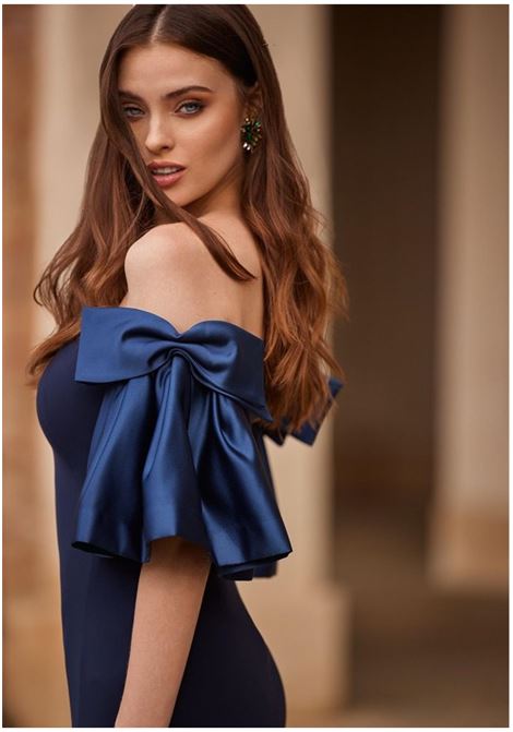Abito modella sirena con maniche in satin Nicole Milano NICOLE | Abiti | NM22201 NM222AA1.472BLUE